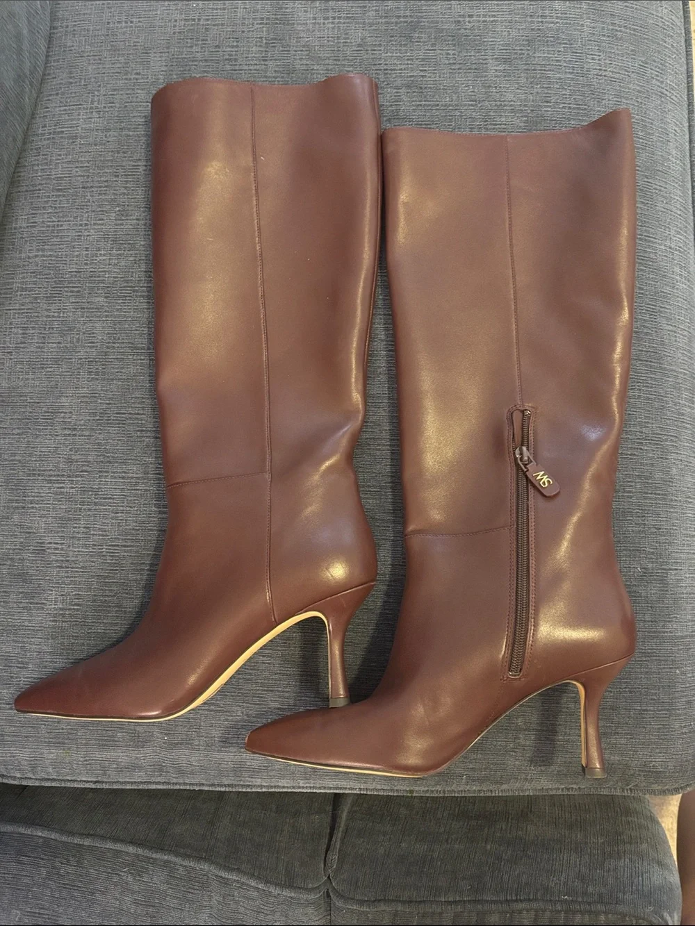 Stuart Weitzman Valentina Tubo Boot - deep brown. 10.5